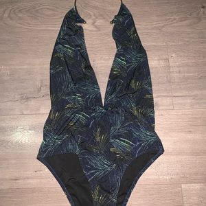 Trading this one piece plunge VS swimsuit NWT